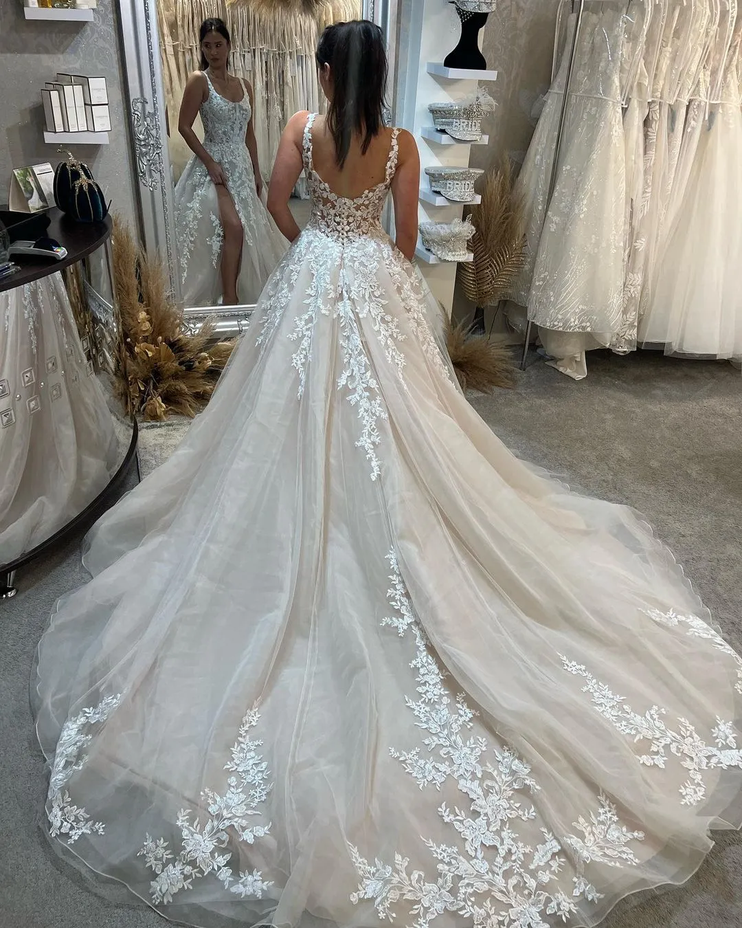 Beautiful Floor Length Sleeveless Straps A-Line Lace Wedding Dress with Split