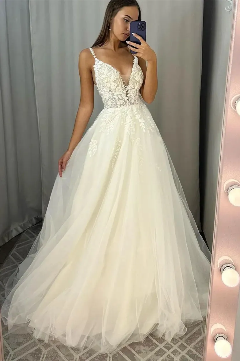 Chic Long Ivory A-line V-neck Tulle Sleeveless Wedding Dress With Lace