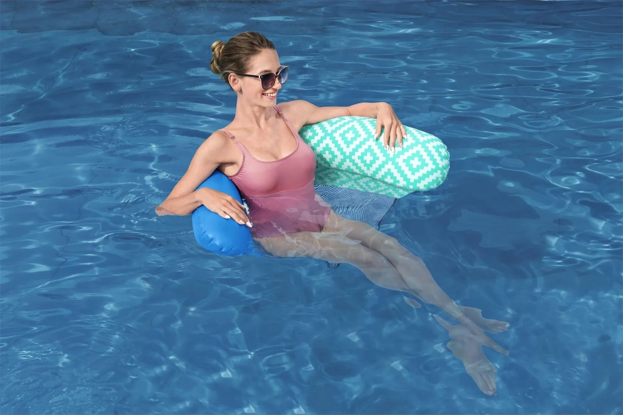 Comfort Plush™ Hammock Pool Lounge Float from Bestway