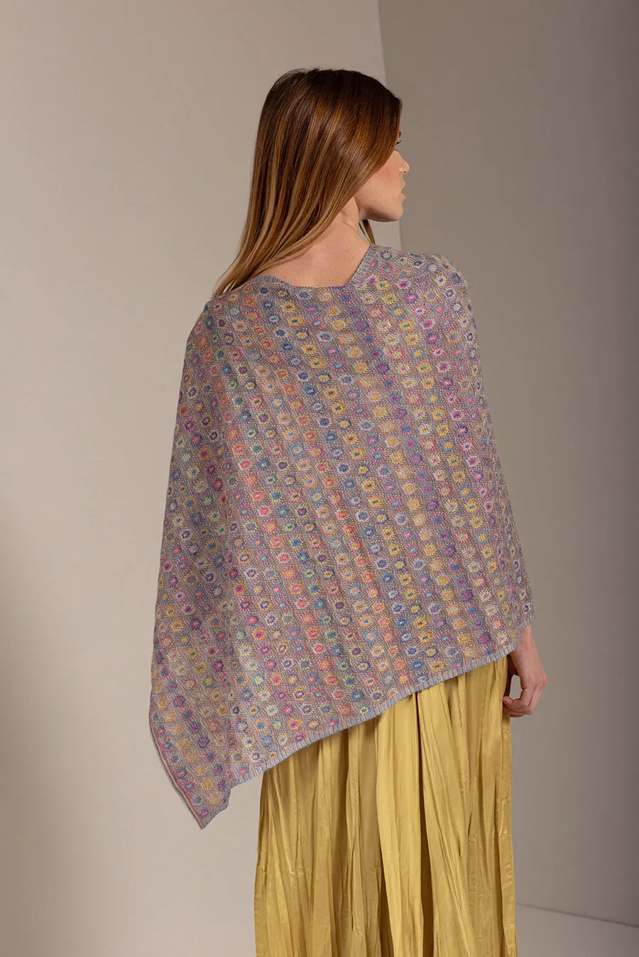 Uruguay Poncho Baby Alpaca Color Caresse